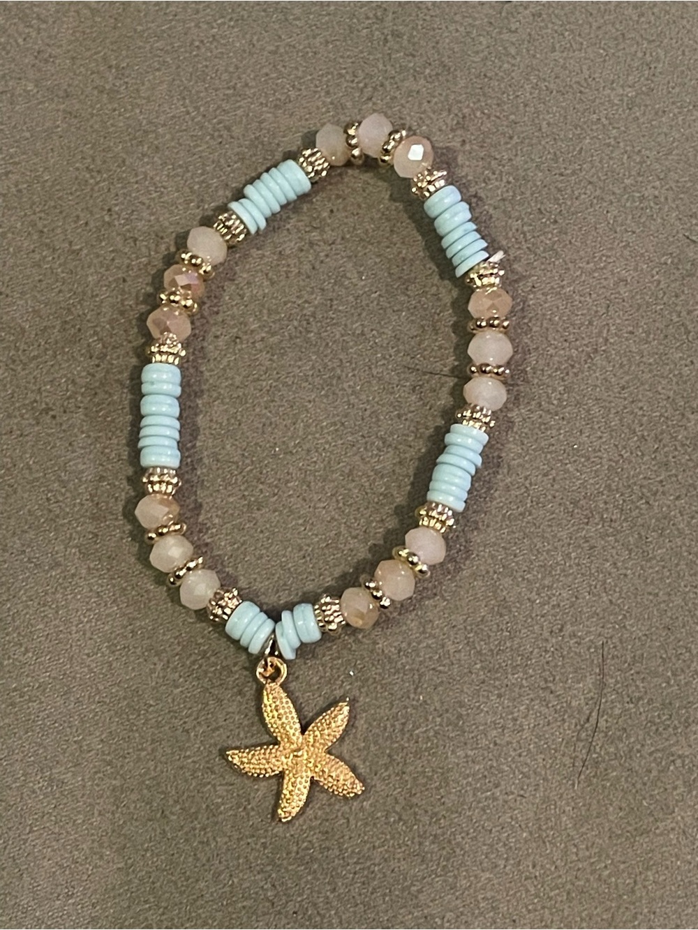 Gold Starfish Pendant Stretch Bracelet with Blue and Beige Beads